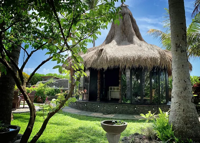 Exotic Beachfront Keong