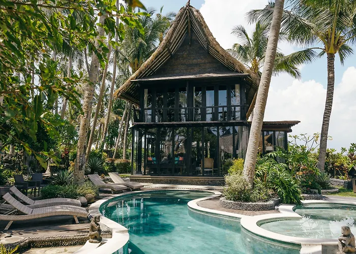 Exotic Beachfront Keong Villa *