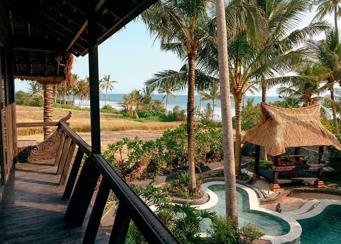 Exotic Beachfront Keong *