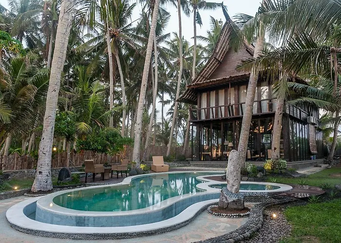 Exotic Beachfront Keong