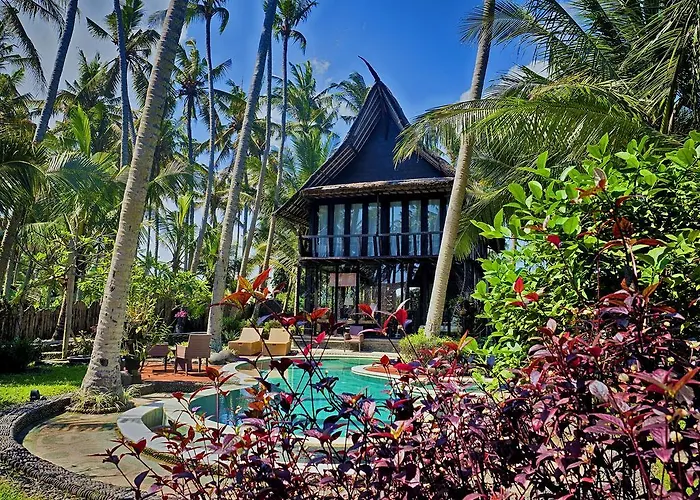 Exotic Beachfront Keong